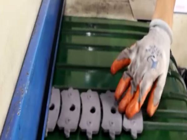 Металлическая опорная пластина до нанесения покрытия